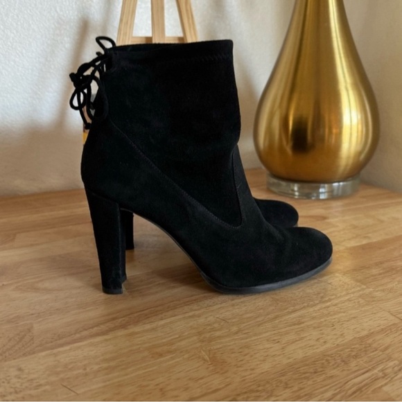 Stuart Weitzman Catch Tie-Back Suede Ankle
Boot Size 6.5 - Picture 3 of 14